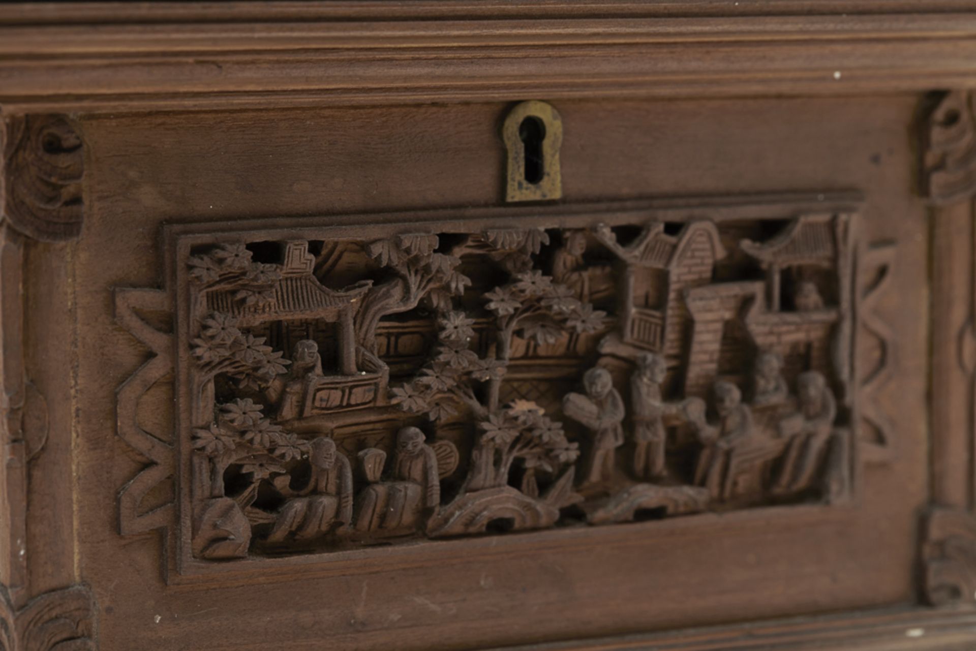 Antique Chinese Canton Carved Figural Wooden Jewelery Box 19Th C. - Image 7 of 14