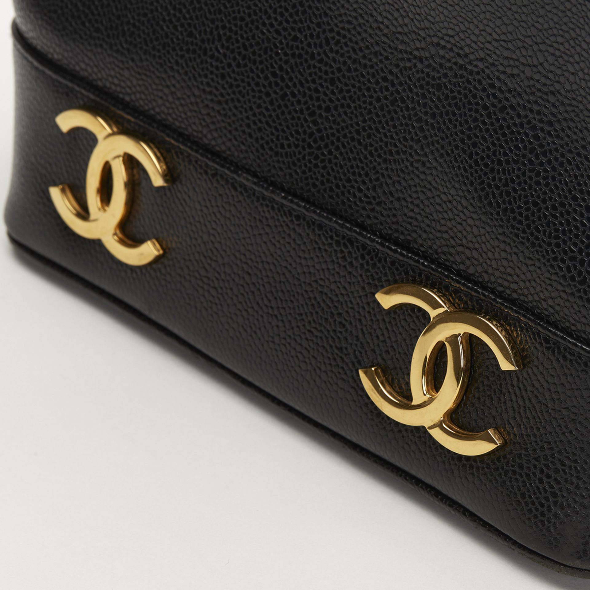 CHANEL Bucket Bag - Image 6 of 9