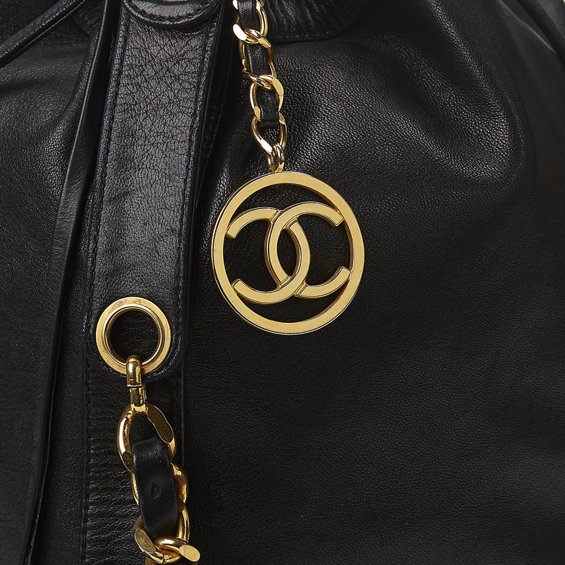 CHANEL Bucket Bag - Image 6 of 10