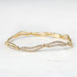 Unbranded 18k Yellow Gold 2.56ct Diamond Wavy Link Bracelet