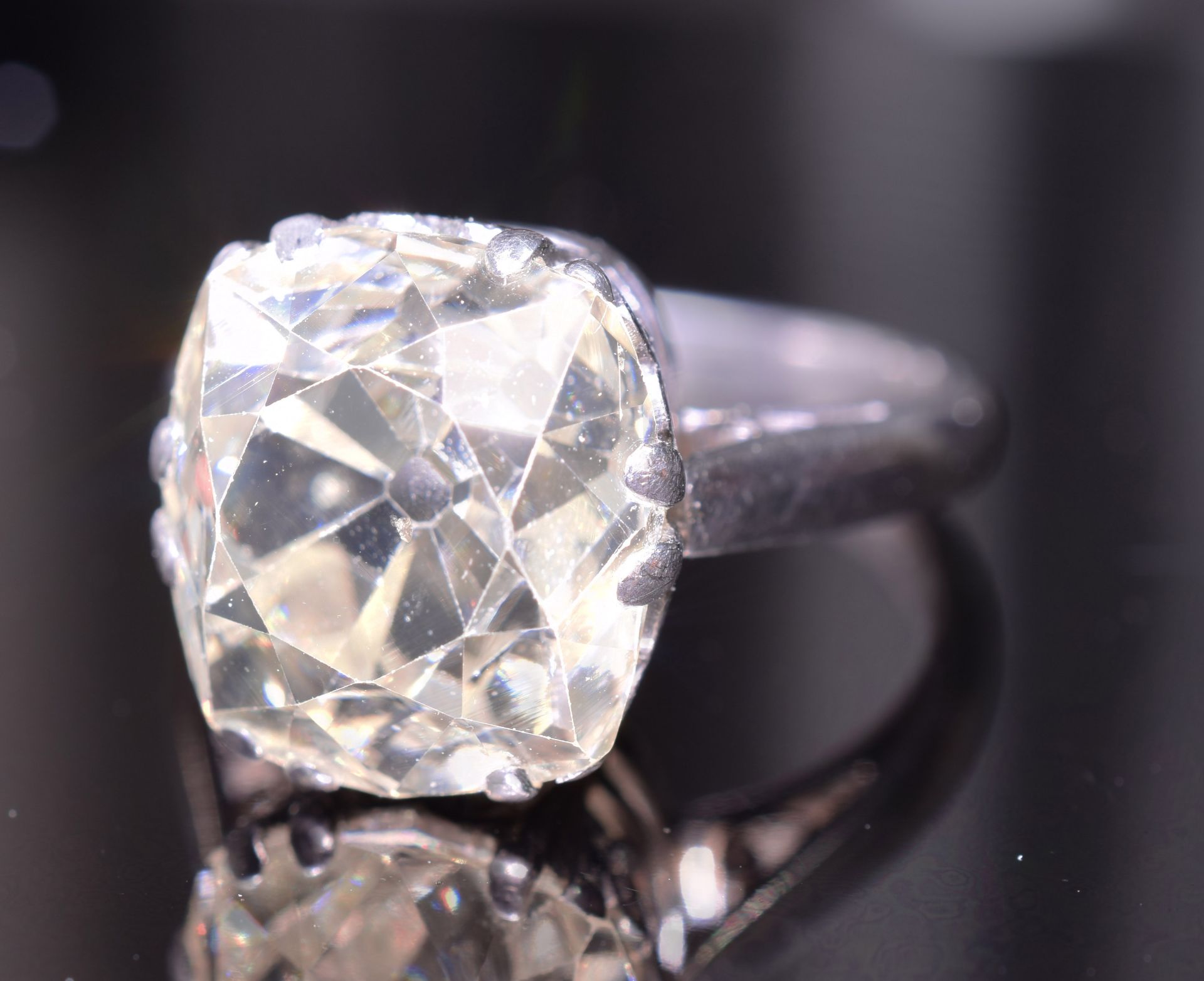 6.89 Carat Diamond Solitaire Ring - Image 9 of 10