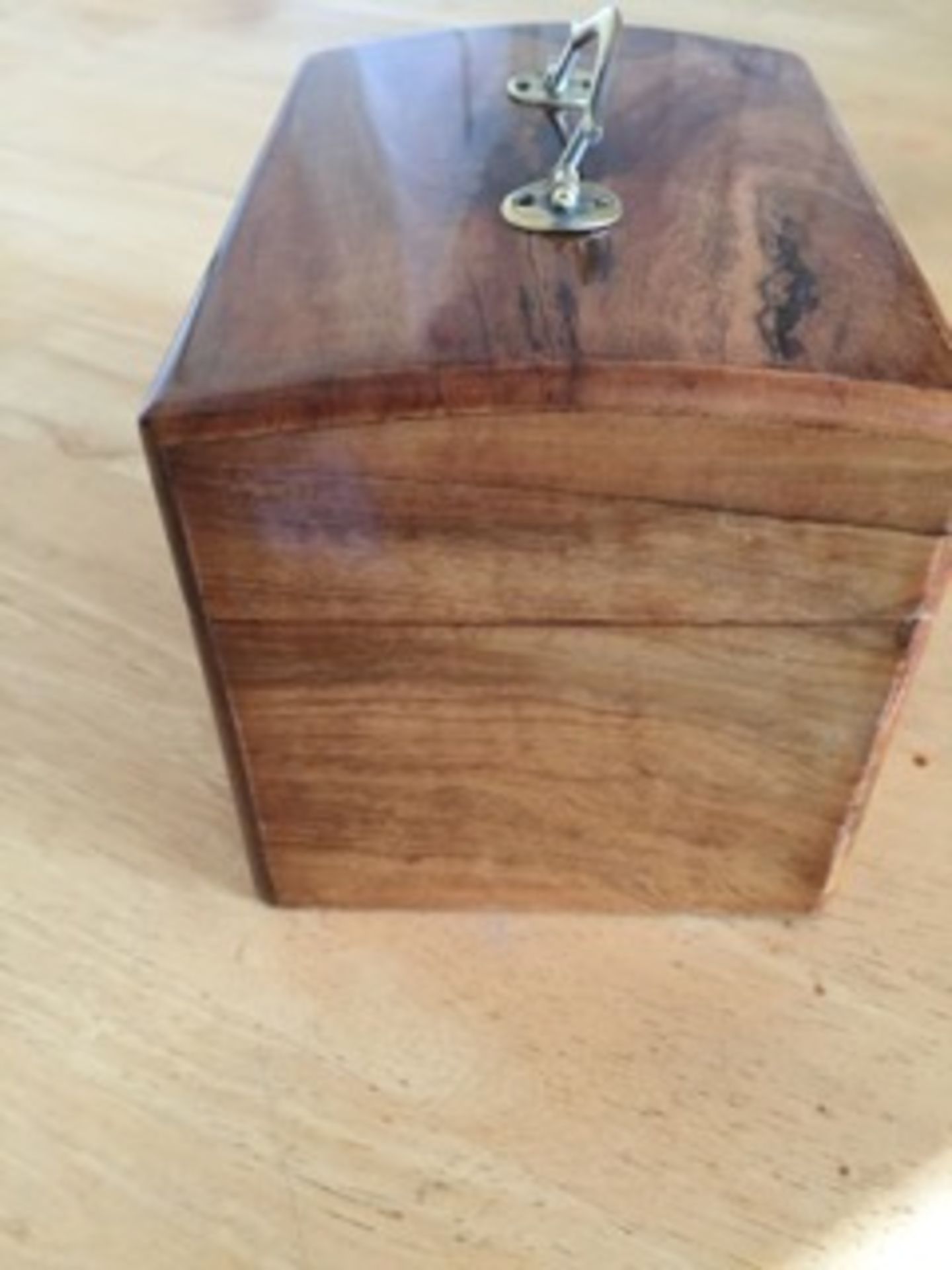 Edwardian jewellery casket in walnut/burr. - Image 3 of 4