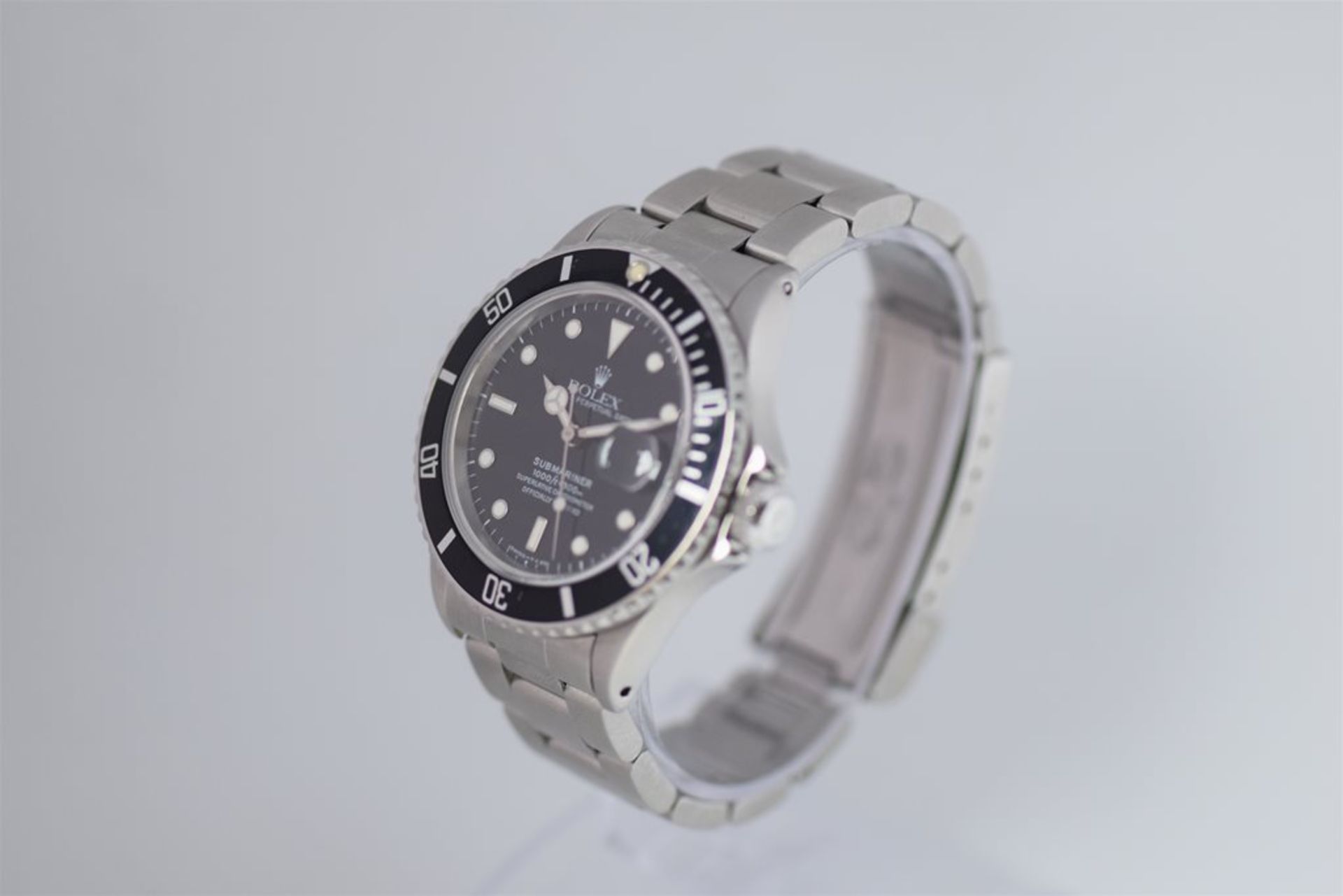 ROLEX 16800 VINTAGE SUBMARINER with ROLEX BOX - Image 3 of 10