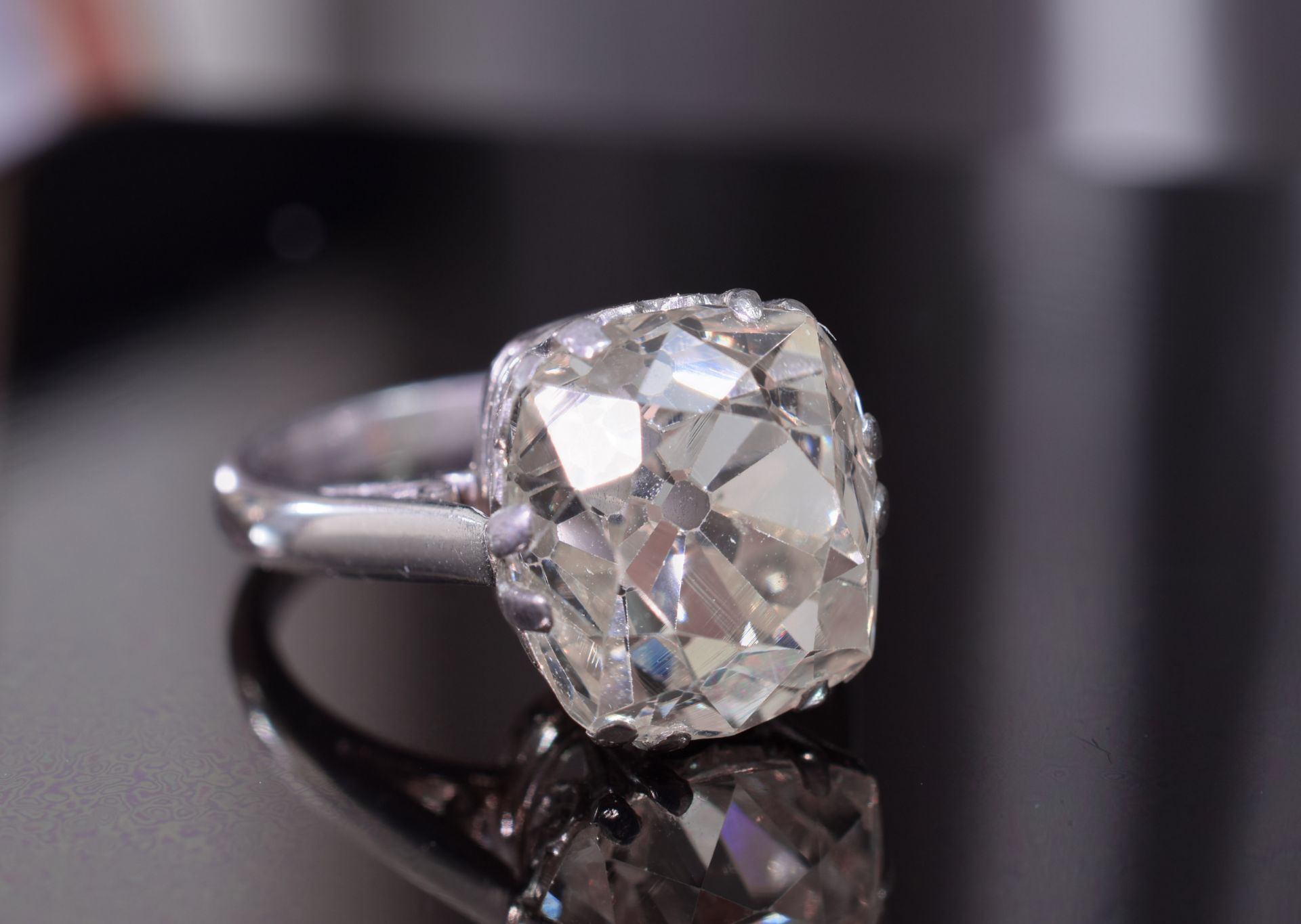 6.89 Carat Diamond Solitaire Ring - Image 8 of 10