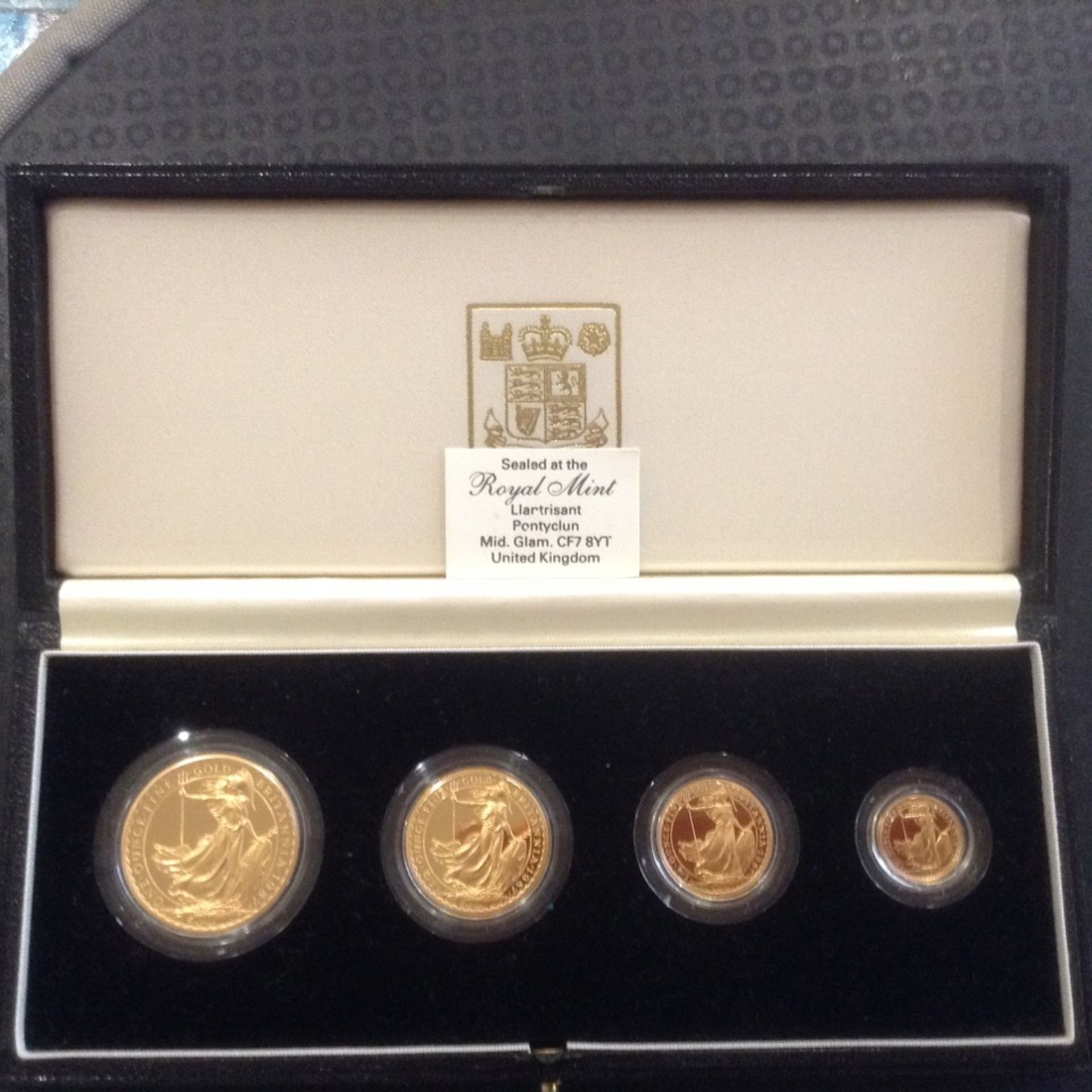 BRITANNIA 1987 GOLD 4 COIN PROOF SET - 1ST ISSUE OF THE UK BRITANNIA COIN