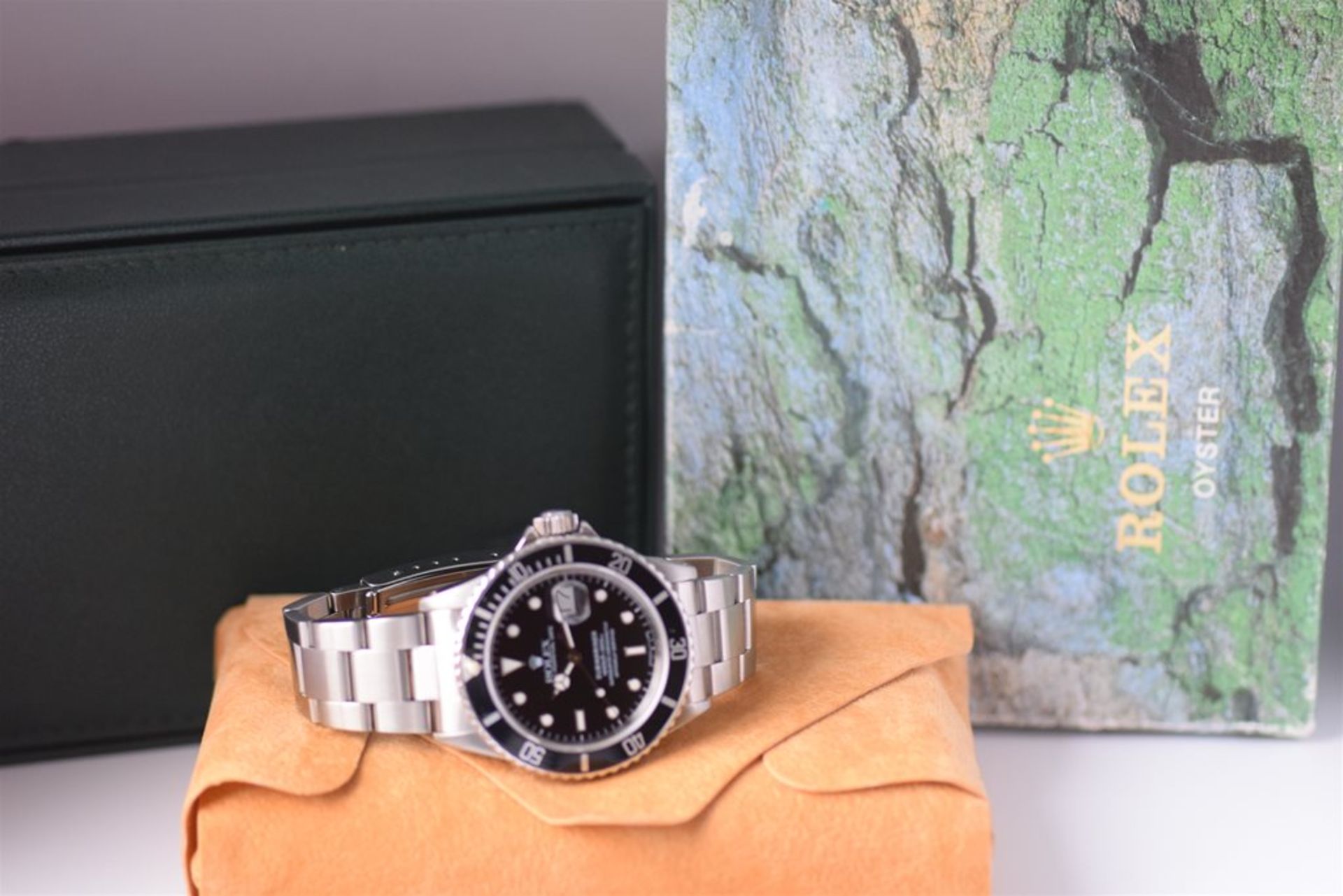 ROLEX 16800 VINTAGE SUBMARINER with ROLEX BOX - Image 10 of 10