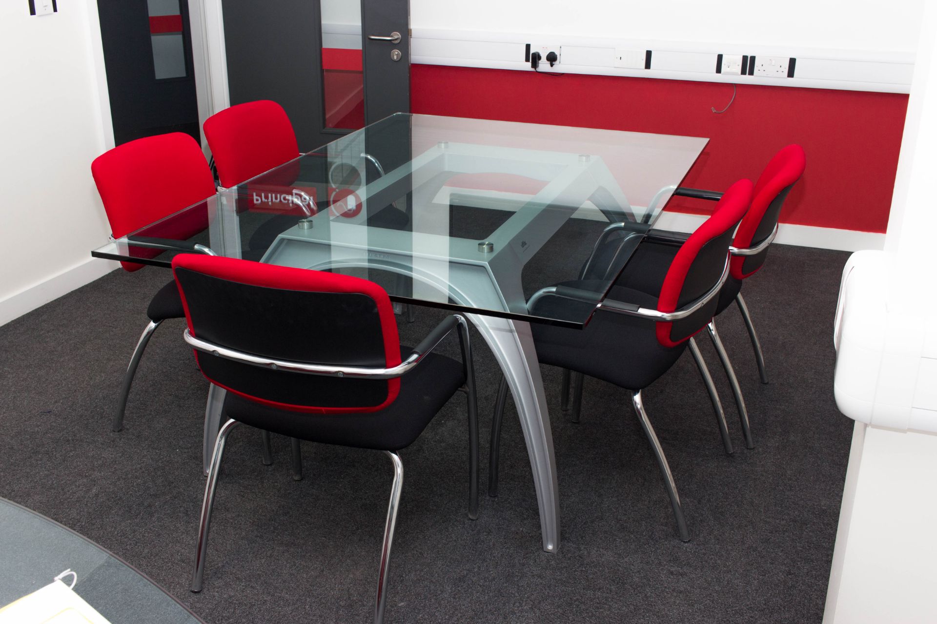 Meeting/Conference table designed by the Italian Ferrari designer Pininfarina and made by Uffix. - Image 12 of 12