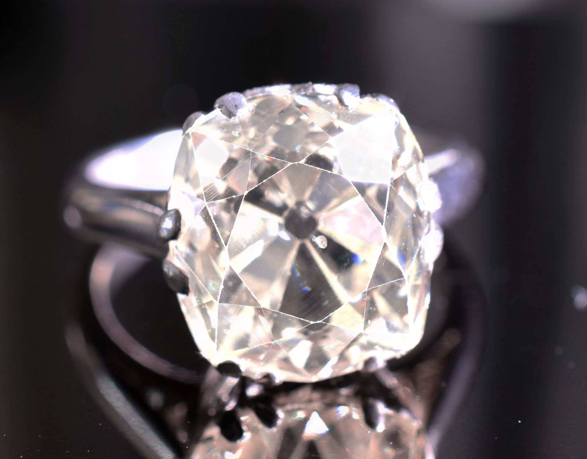 6.89 Carat Diamond Solitaire Ring - Image 4 of 10