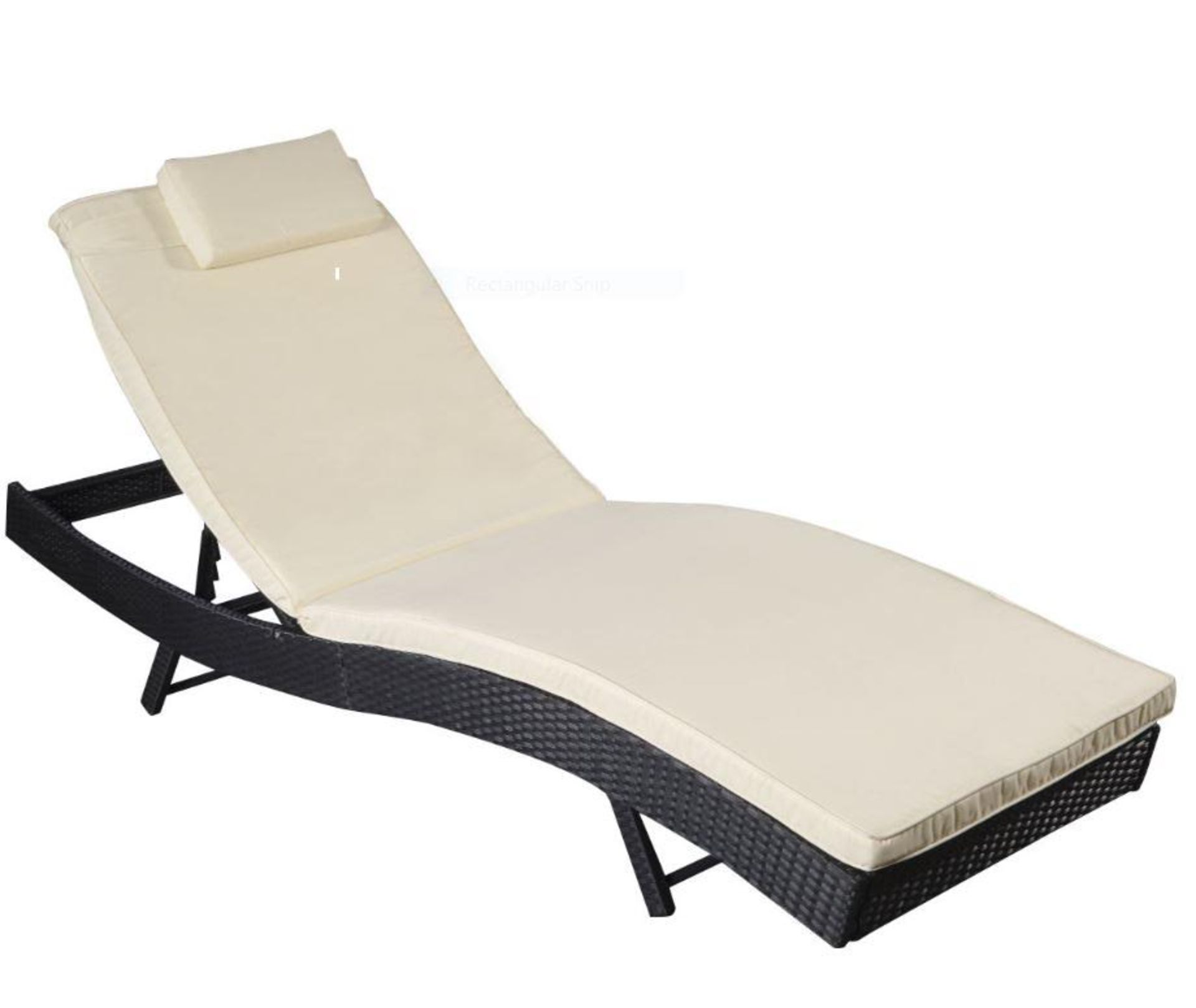 Brand New & Boxed Moritz Rattan Sun lounger. Enjoy a spot of sunbathing on a bright afternoon with
