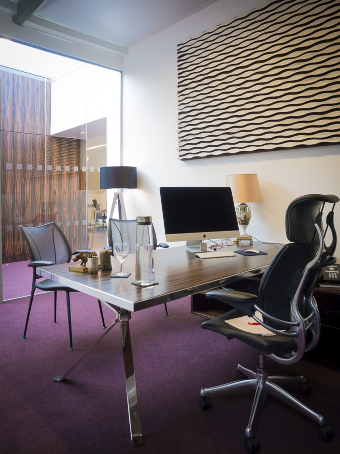 Designer Executive Desk Complete with Main User Skeleton Chair - Image 3 of 9