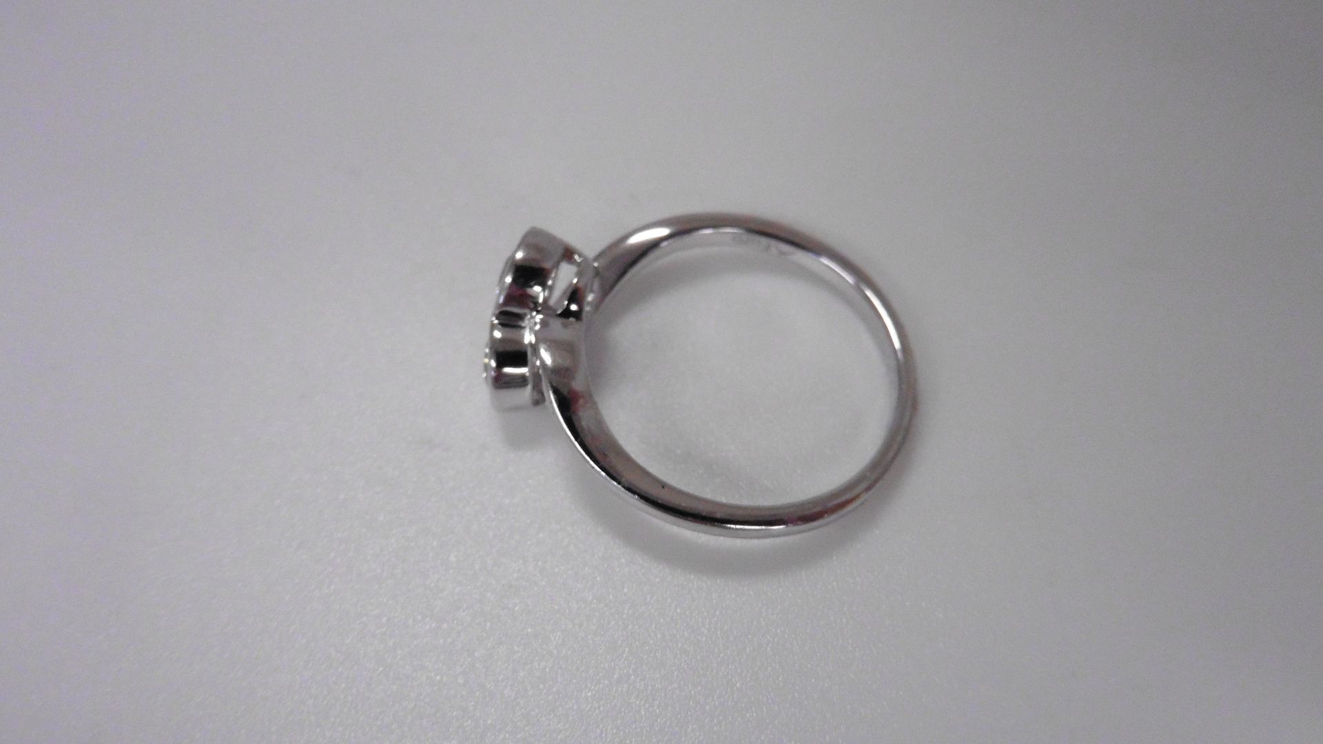 1ct two stone twist ring set in platinum. Brilliant cut diamonds, I/J colour, si2 clarity weighing - Image 2 of 3