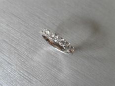 1.00ct diamond seven stone ring. 7 brilliant cut diamonds, I colour, si2-3 clarity. 4 Claw setting