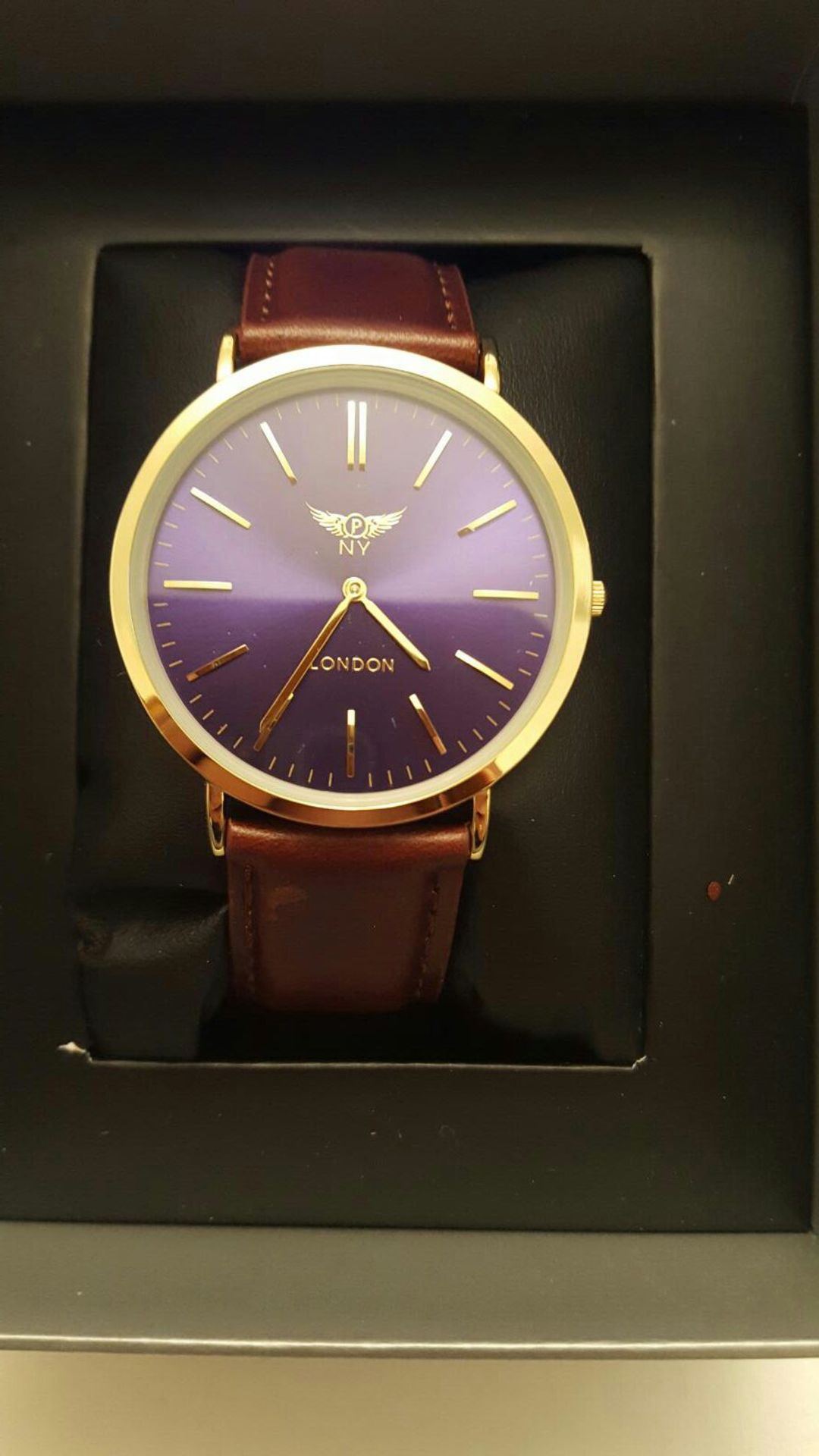 BRAND NEW NY LONDON GENTS SLIMLINE WATCH, GOLD WITH BLUE FACE AND TAN LEATHER STRAP, WITH ORIGINAL