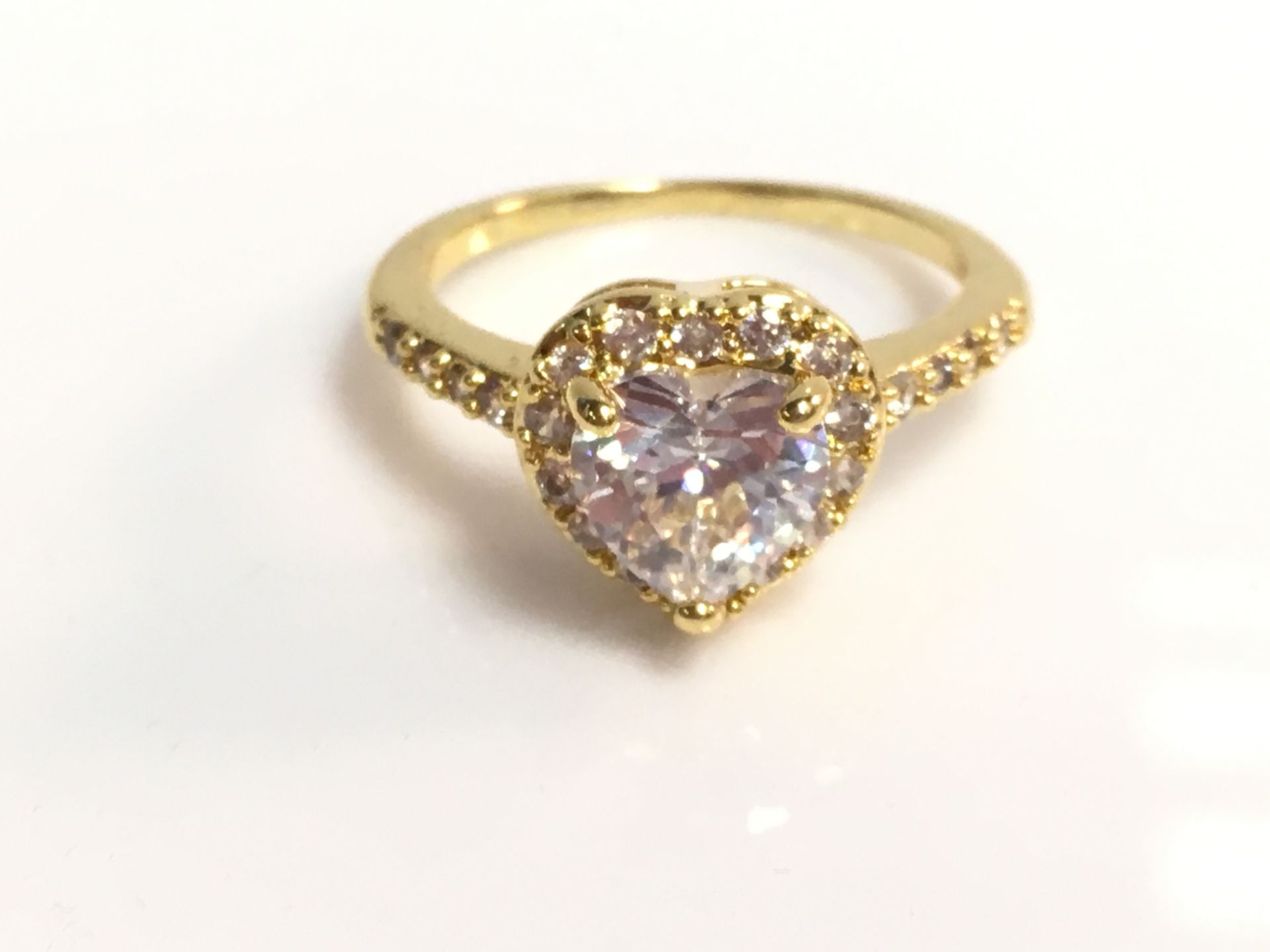 Brand New Heart Ring 18K Gold Plated Micro Inlay Zircon - Image 2 of 4