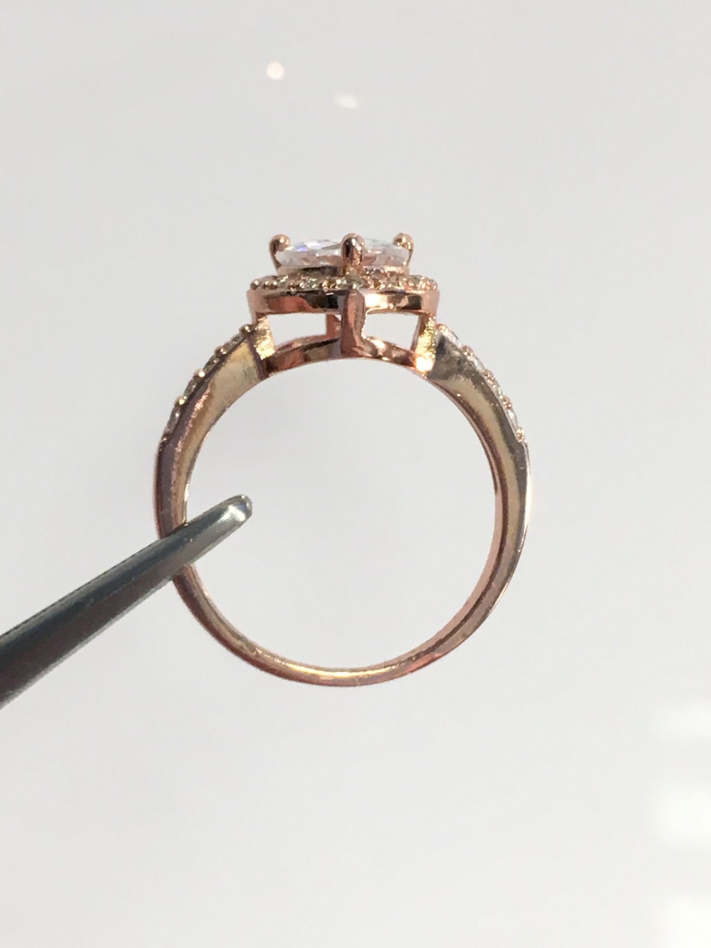 Brand New Heart Ring 18K Rose Gold Plated Micro Inlay Zircon - Image 2 of 2