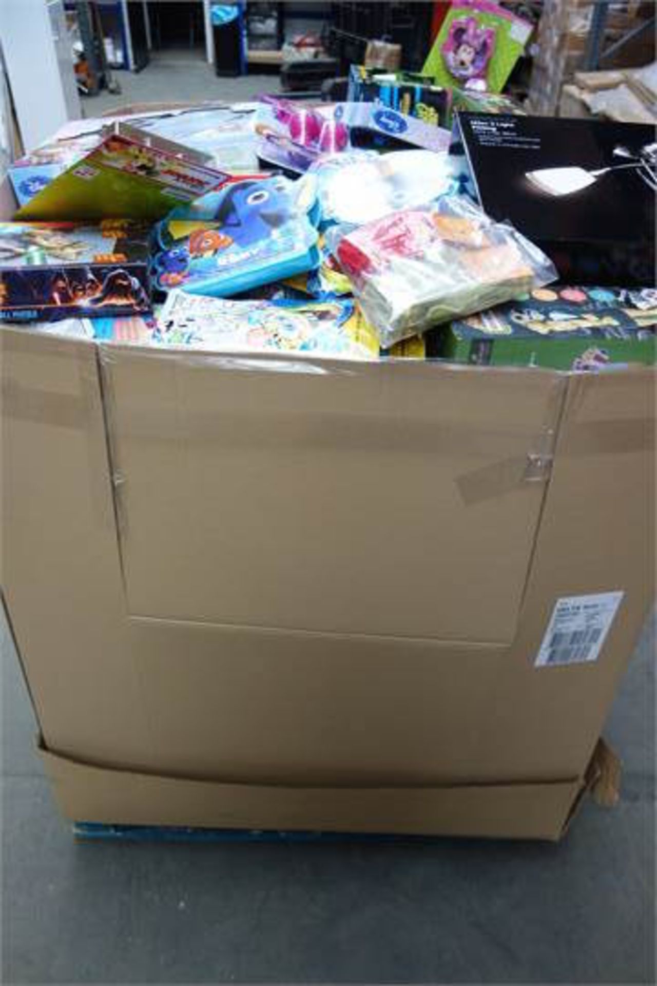 (T1) Large Pallet CONTAINING 1,166 ITEMS OF NEW SUPERMARKET/HIGH STREET STORE OVER STOCK/END OF LINE