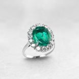 18k White Gold 4.60ct Colombian Emerald & 2.00ct Diamond Ring