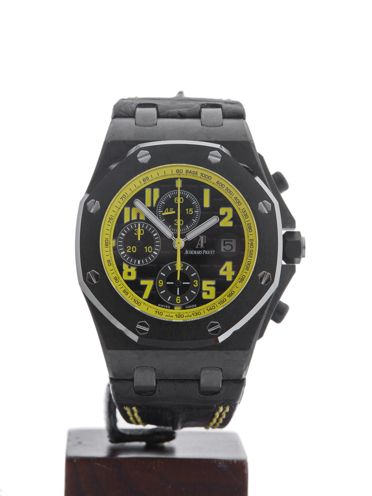 Audemars Piguet Royal Oak Offshore Royal Oak Offshore Bumble Bee 42mm Ceramic and Carbon - Image 2 of 9