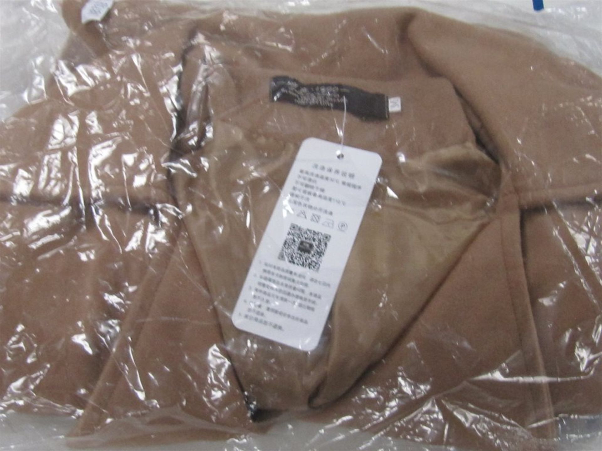 4 x Quality Coats. Free Shipping when you Win 2 Lots or more. - Image 5 of 11