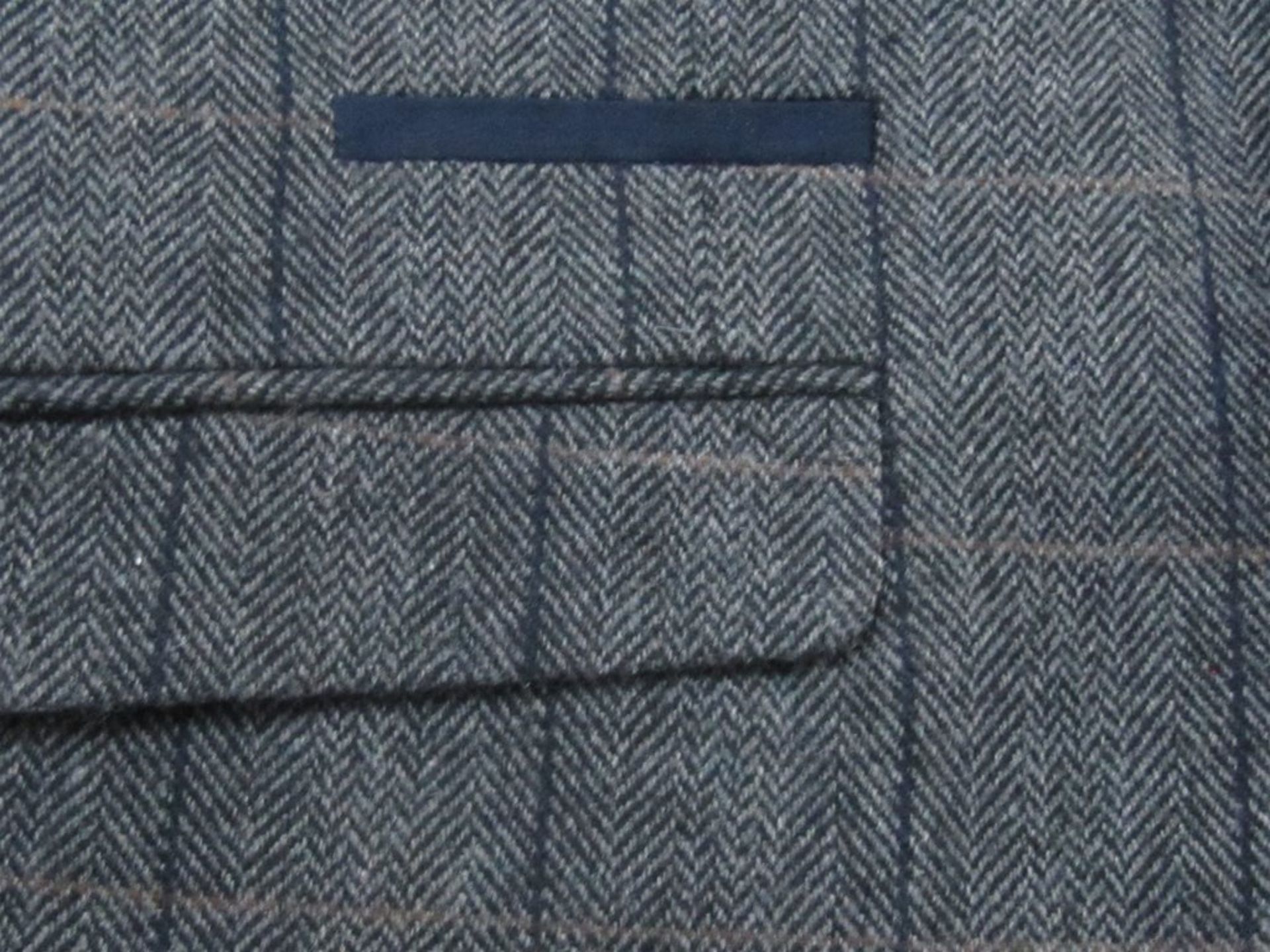 Mens 3 Piece Suit, Harris Tweed Style. 40" R. Free Shipping when you Win 2 Lots or more. - Image 2 of 6
