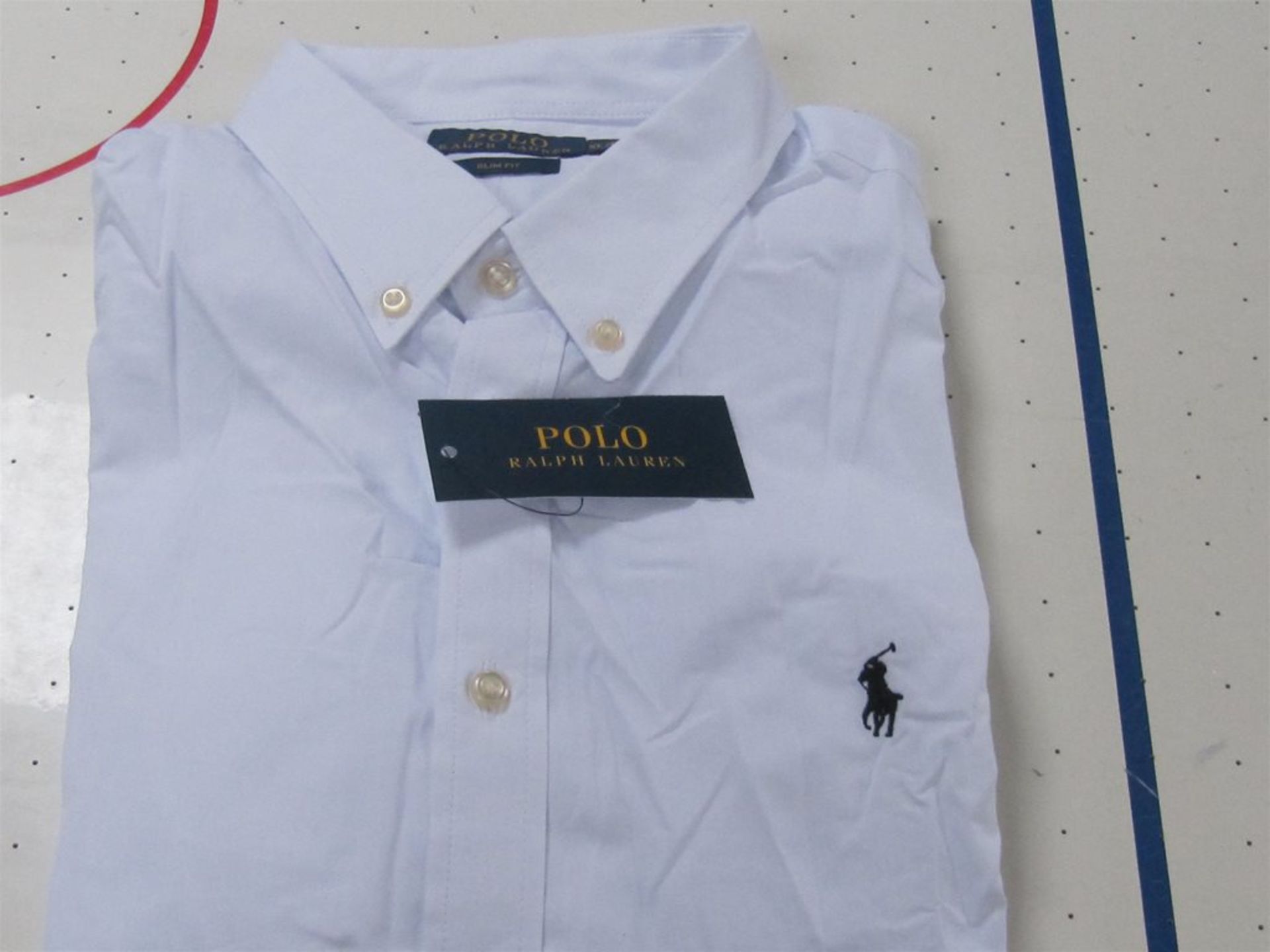 Ralph Lauren Shirt. White. Free Shipping when you Win 2 Lots or more.