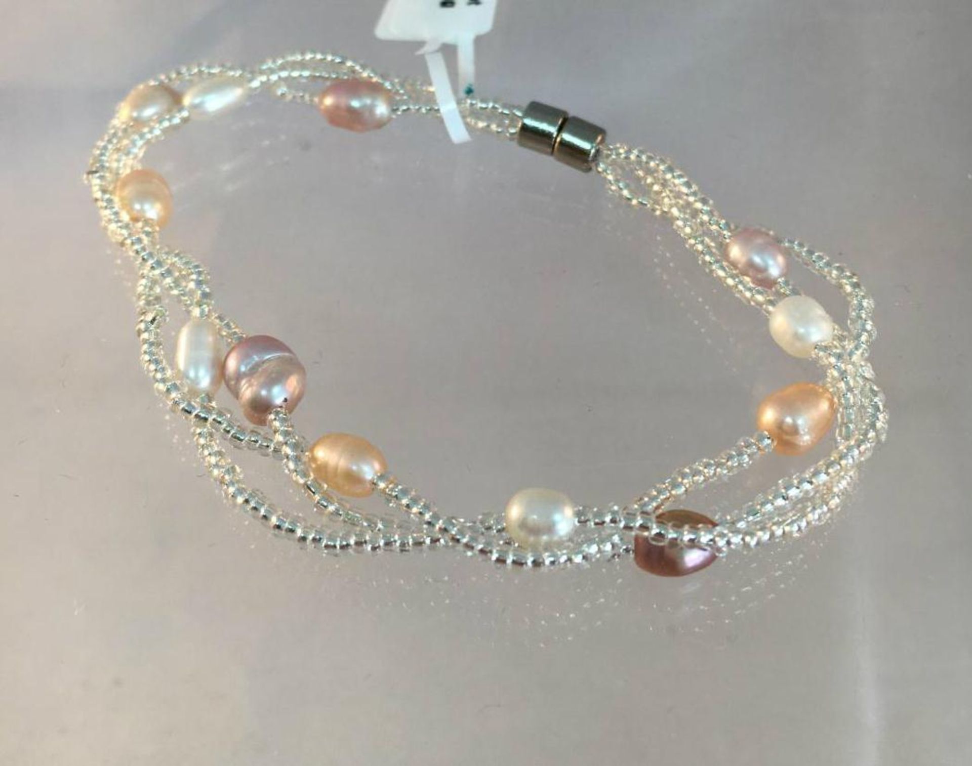 Fresh Water Pearl Bracelet in Peach Pink and White 7"