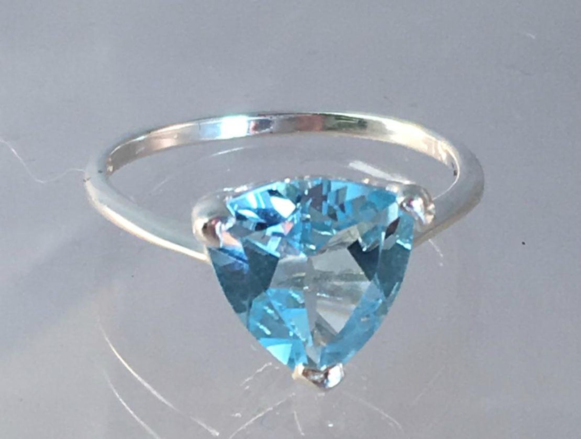 Sky Blue Topaz Solitaire Ring 925 silver - Size M