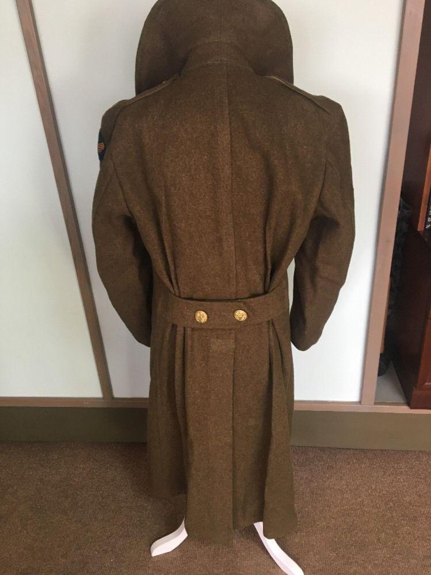 1940s WW2 US Air Force Men's Wool Long Trench Coat Olive Green. Size 34R. Dated 3/11/1940. A genuine - Image 6 of 7