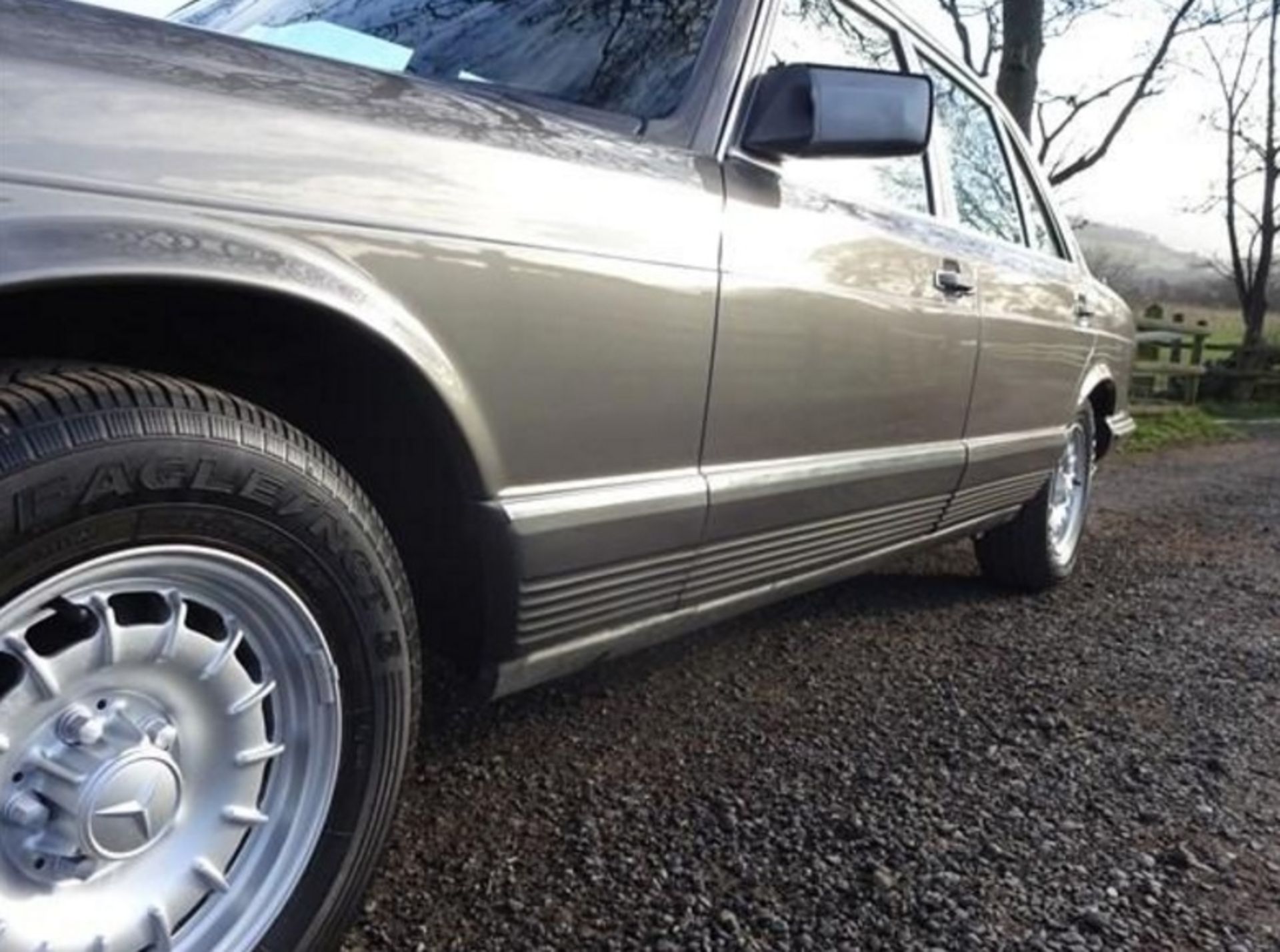 *NEXT BID WINS* 1983 MERCEDES-BENZ 500 SEL AUTO (GREY) - Image 3 of 15