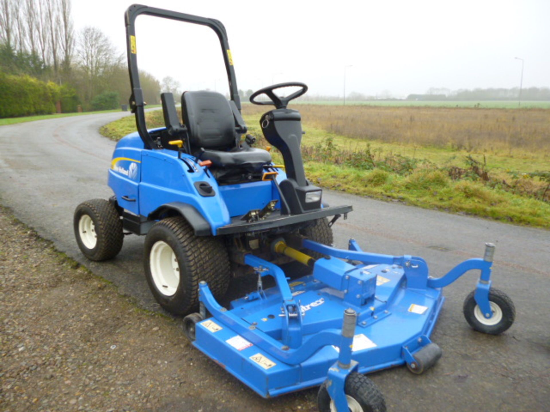 NEW HOLLAND G6035 OUTFRONT RIDE ON MOWER
