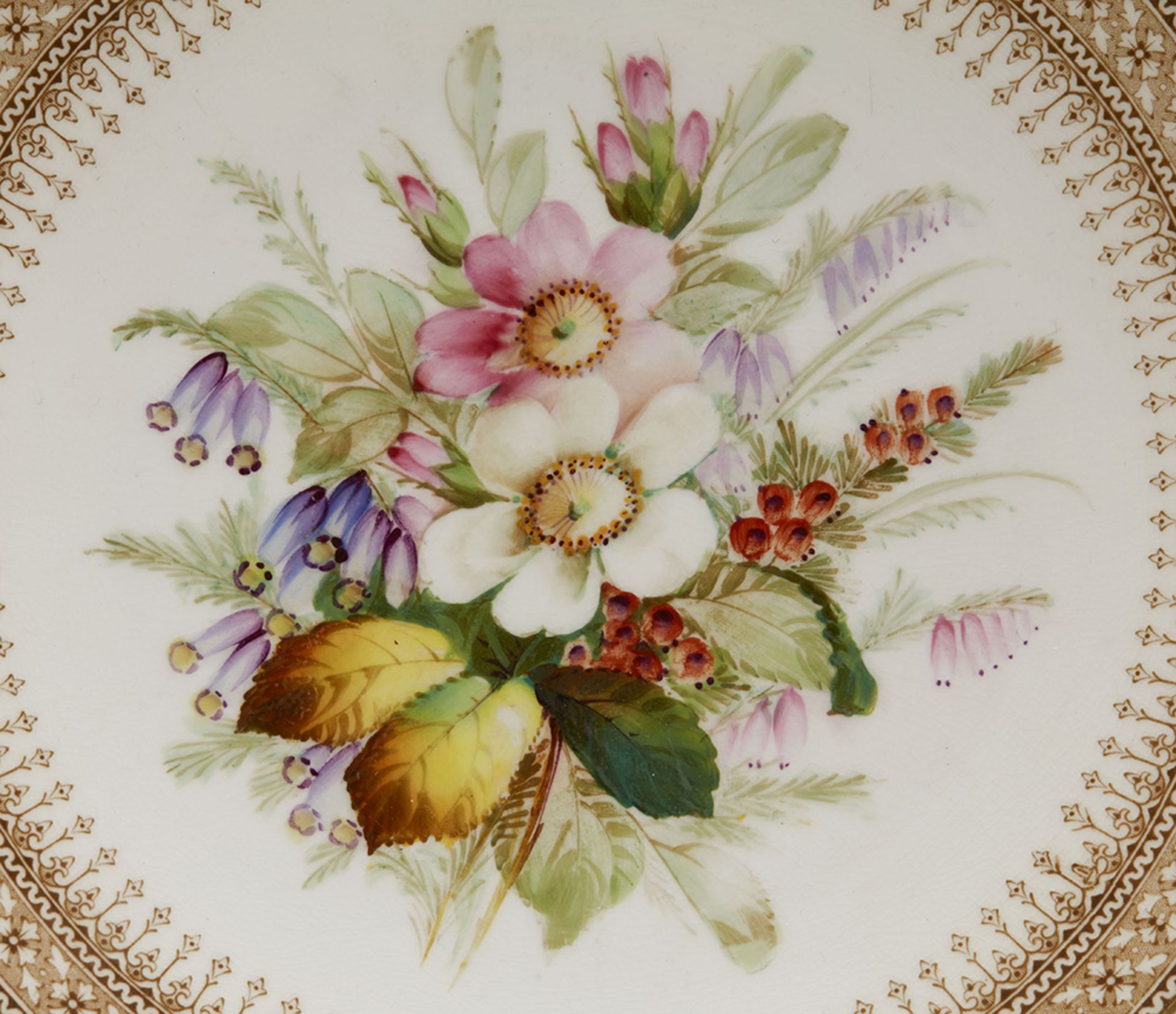 PAIR ANTIQUE ROYAL WORCESTER HAND PAINTED FLORAL CABINET PLATES c.1880 - Image 2 of 9