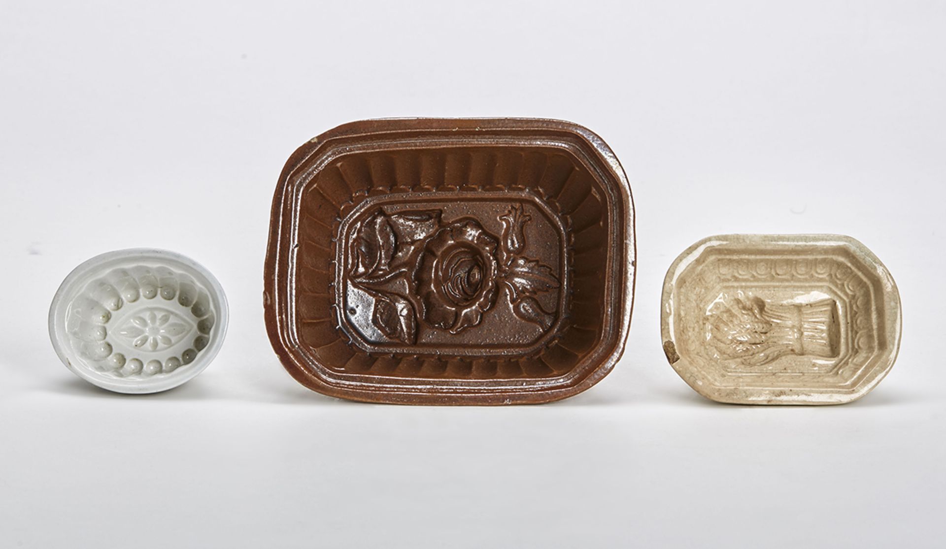 ANTIQUE COLLECTION THREE CERAMIC ASPIC JELLY MOULDS 19TH C. - Image 2 of 9