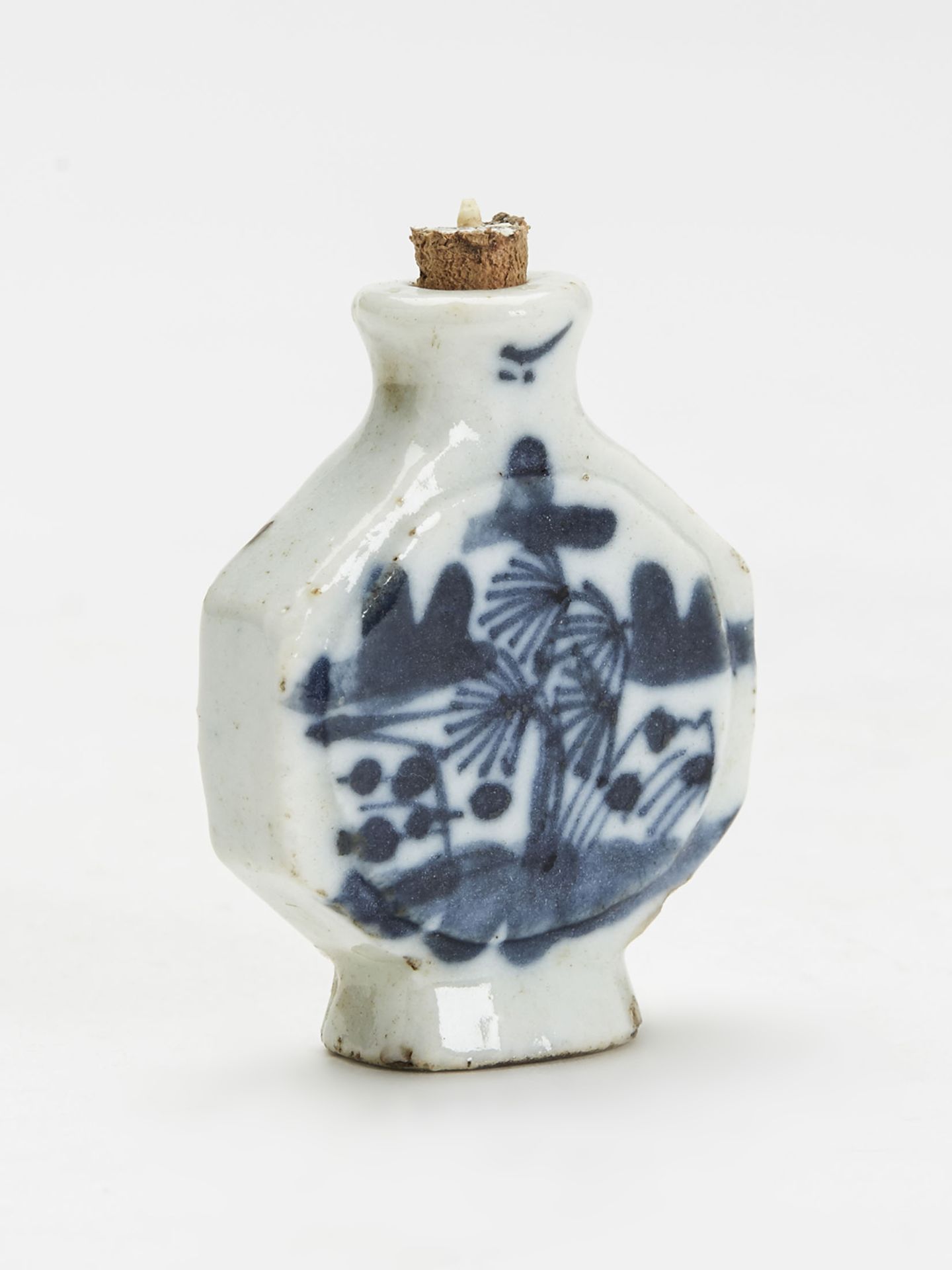 ANTIQUE CHINESE BLUE & WHITE LANDSCAPE SNUFF BOTTLE 18/19 C - Image 5 of 11