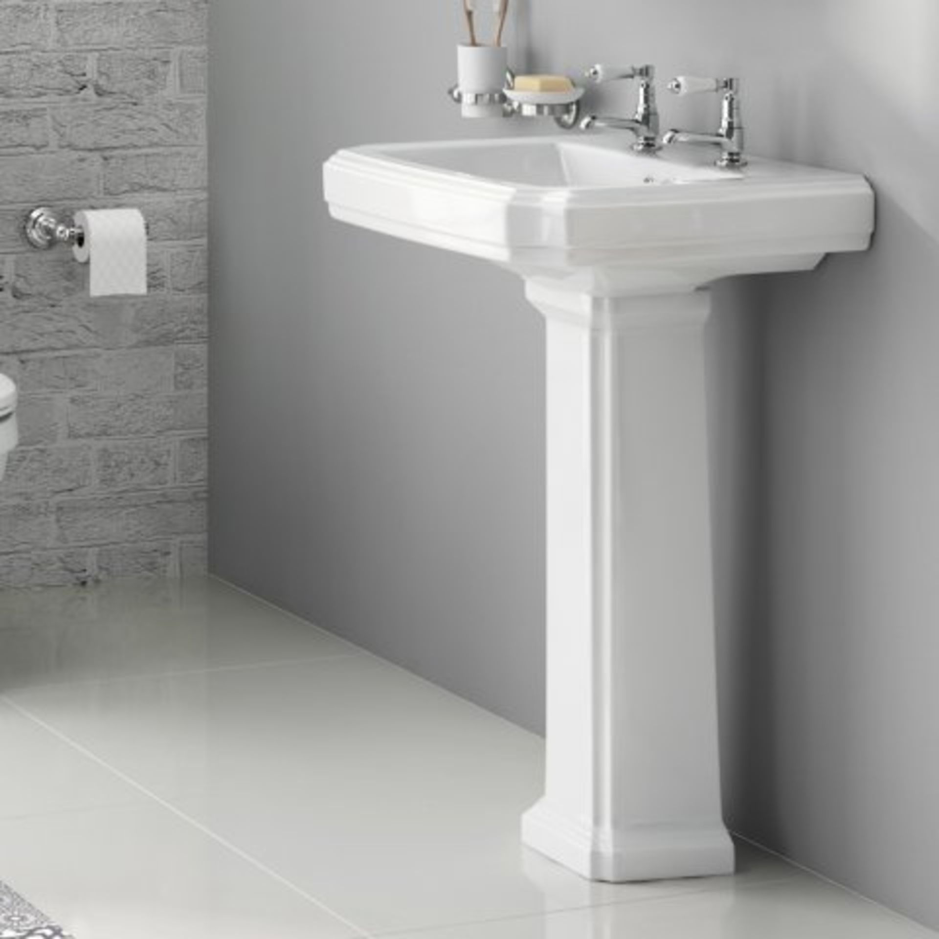 (M7) Georgia II Traditional Basin & Pedestal - Double Tap Hole. RRP £199.99. This elegant basin is