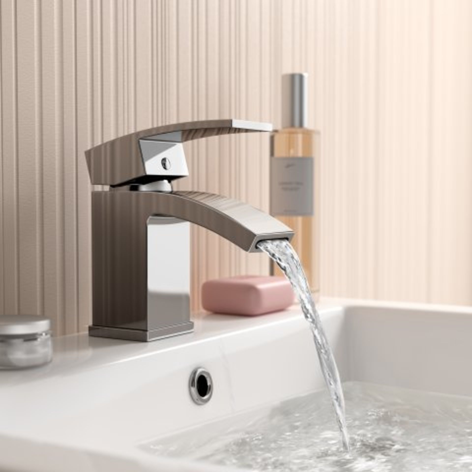 (M90) Keila Basin Mixer Tap Presenting a contemporary design, this solid brass tap has been - Image 3 of 4