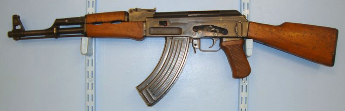 Soviet Kalashnikov AK-47 Assault Rifle Sectioned For Armourer's Instruction Frame Marked 'M083 - Image 2 of 3