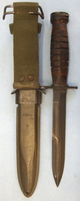 Excellent WW2 M1 Carbine U.S. M4 Bayonet, Scabbard and Webbing Frog By Utica - Image 2 of 3