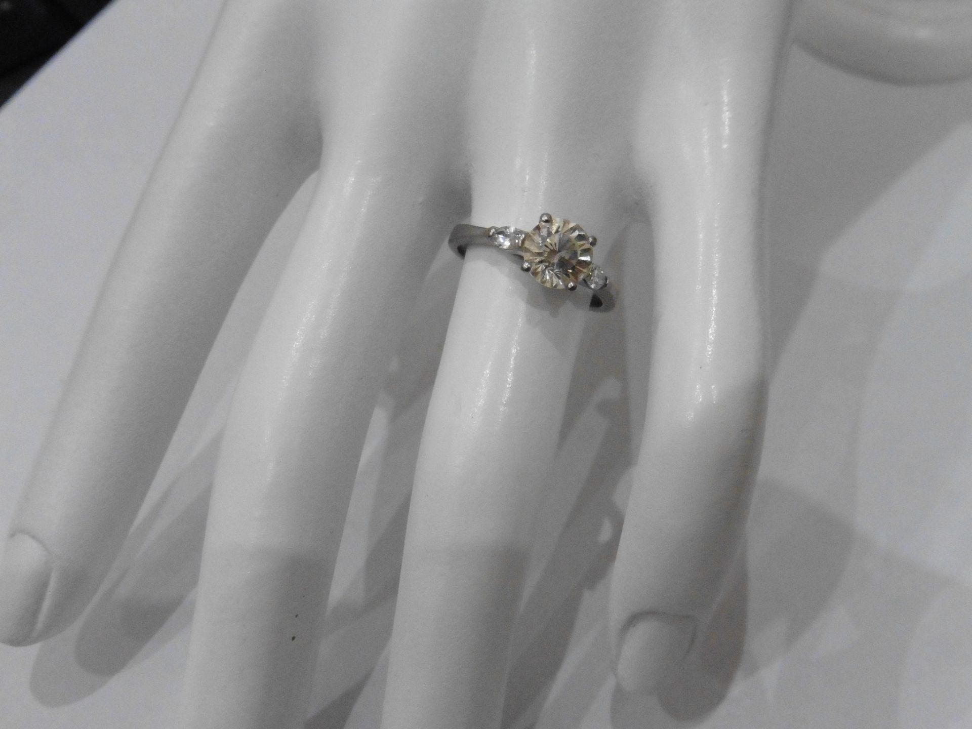 1.33ct diamond set solitaire ring. Set with a round cut diamond, K colour, VS1 clarity weighing - Image 5 of 5