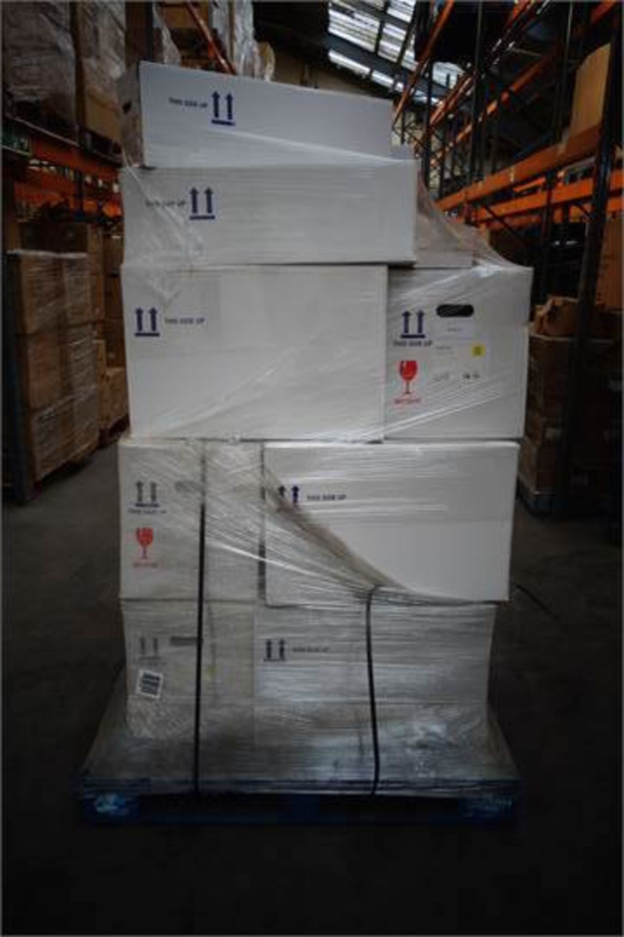 (B1) PALLET TO CONTAIN 16 x ITEMS OF BATHROOM STOCK TO INCLUDE: 9 x FABIAN TOILET PANS, 5 x FABIAN - Image 3 of 3