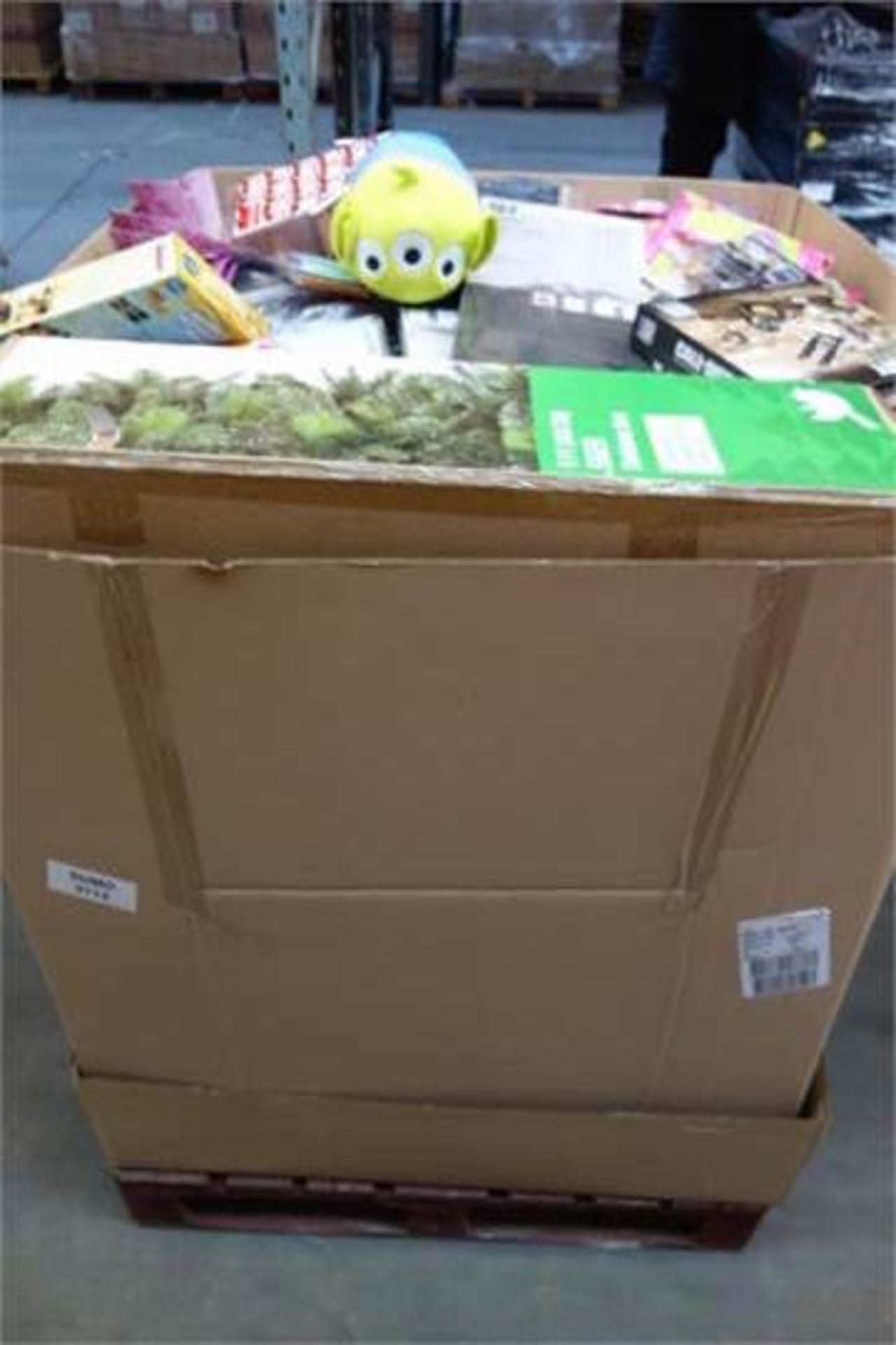 (OS167) Large Pallet CONTAINING 1,020 ITEMS OF NEW SUPERMARKET/HIGH STREET STORE OVER STOCK/END OF