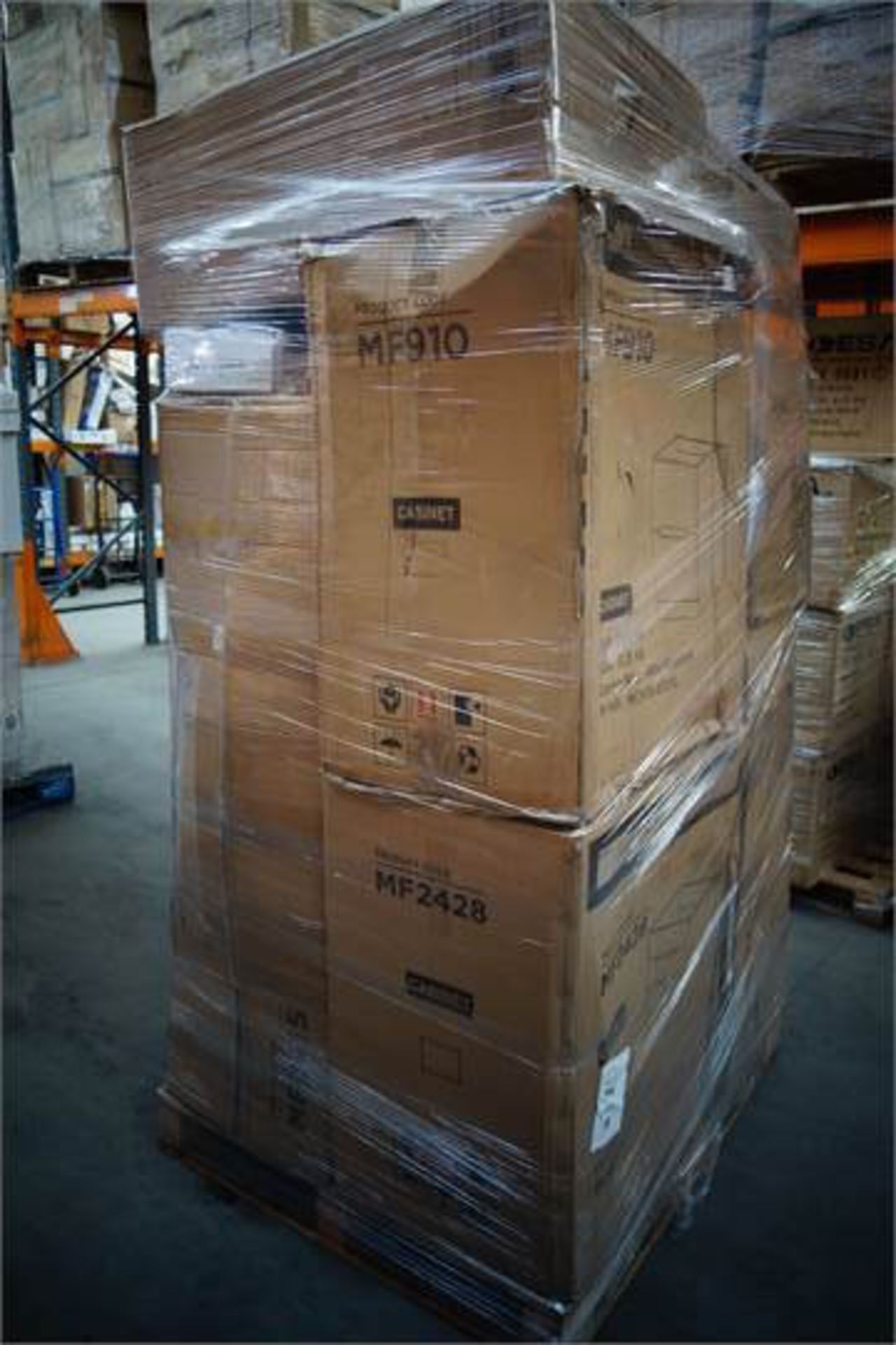 (B2) PALLET TO CONTAIN 18 x ITEMS OF VARIOUS BATHROOM STOCK TO INCLUDE: BASIN CABINET, TWIN VALVE, - Image 2 of 3