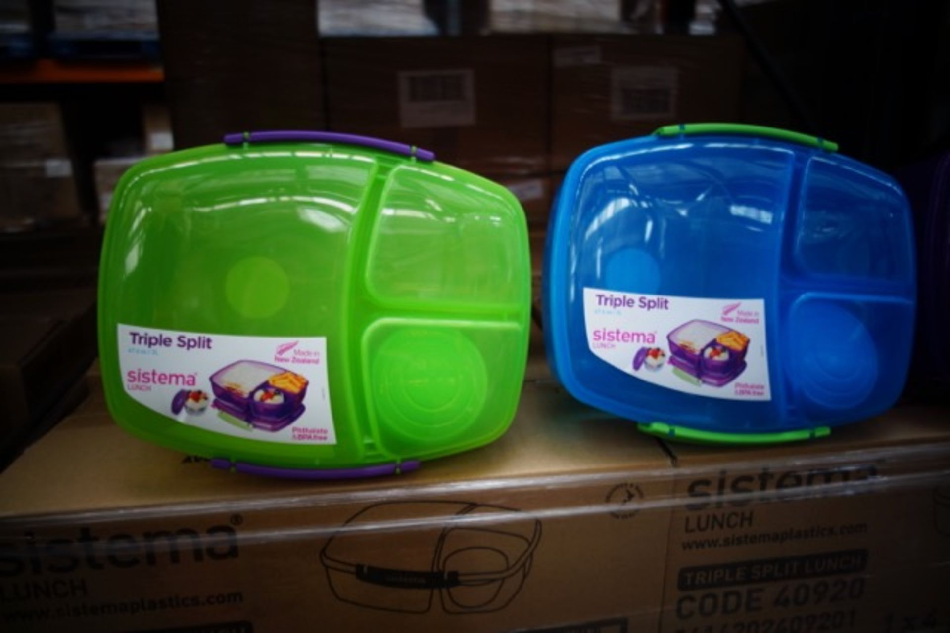 PALLET CONTAINING 336 x BRAND NEW Sistema Triple Split 2L Lunch Boxes & Fruit Pot. Assorted in 4 - Image 2 of 5