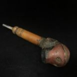 African pipe. Measuring 17cm. The hammer price includes free packing and shipping to UK addresses