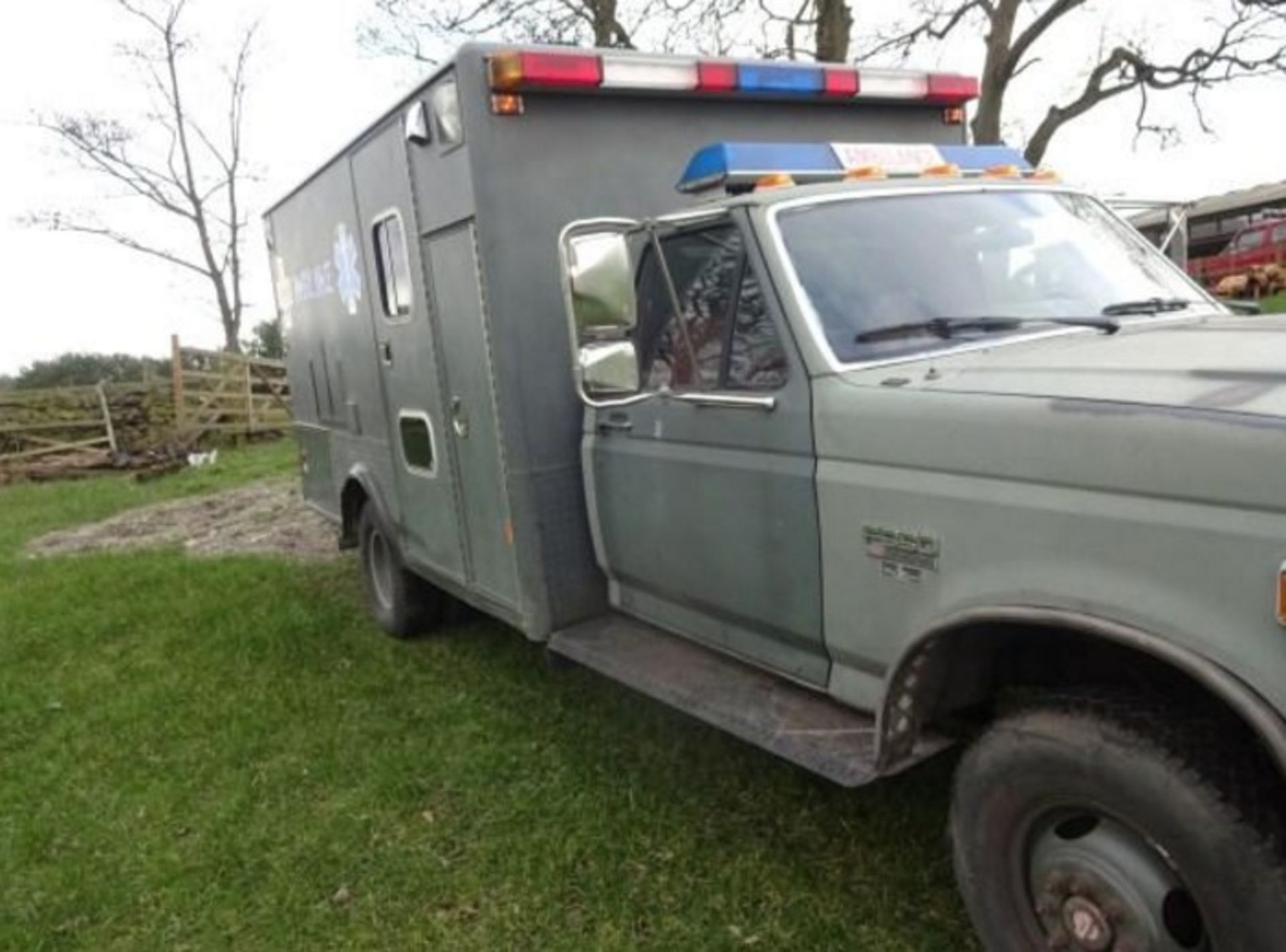 1989 Ford Military Ambulance - Image 4 of 9