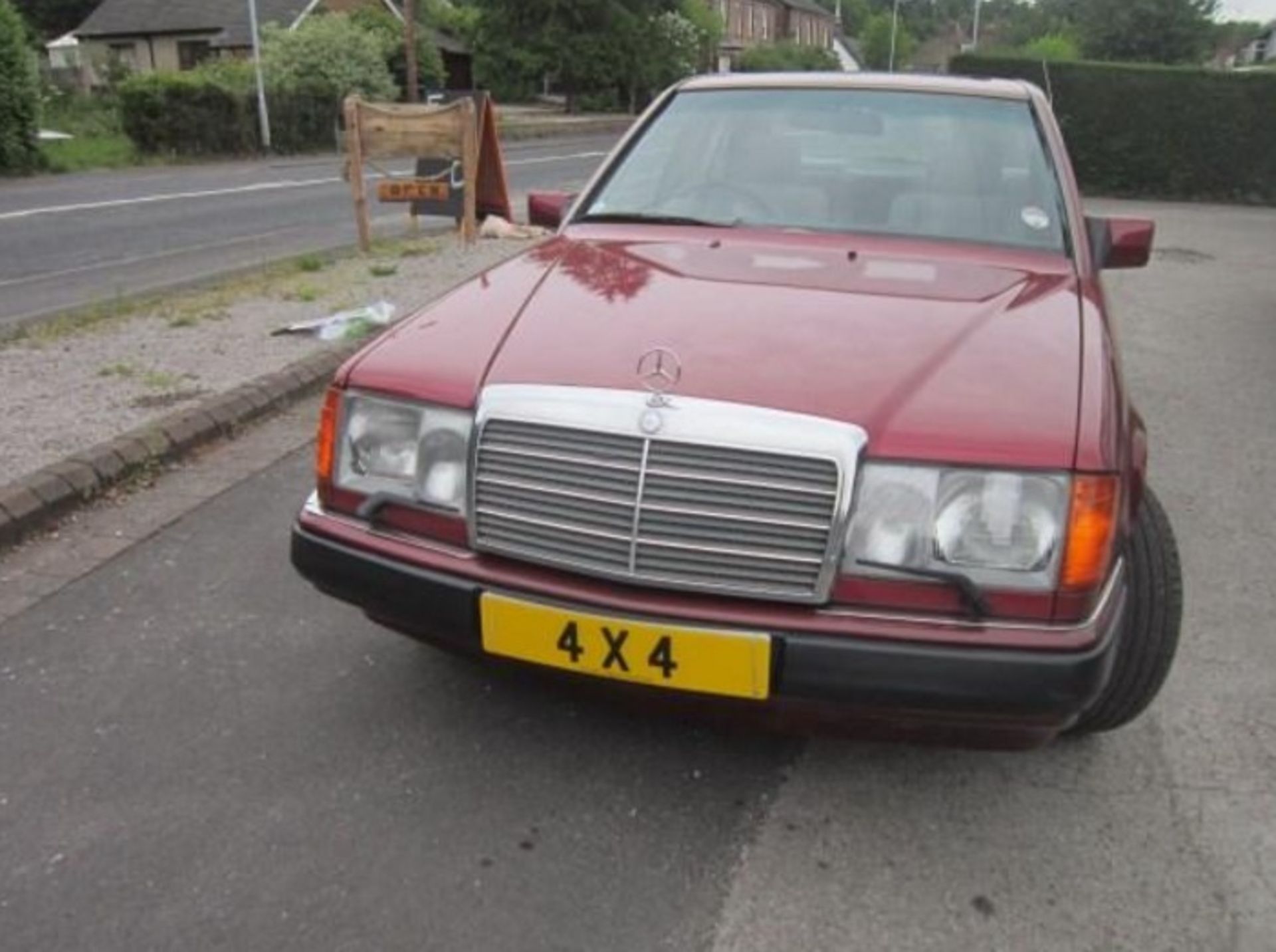 1980 Mercedes-Benz 300 E – 4 Matic (4WD) (Metallic Ruby Red) - Image 2 of 14