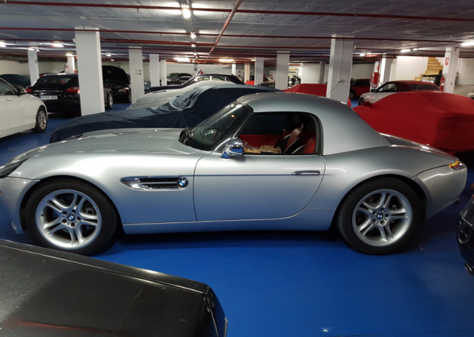 2002 BMW Z8 - Image 5 of 6