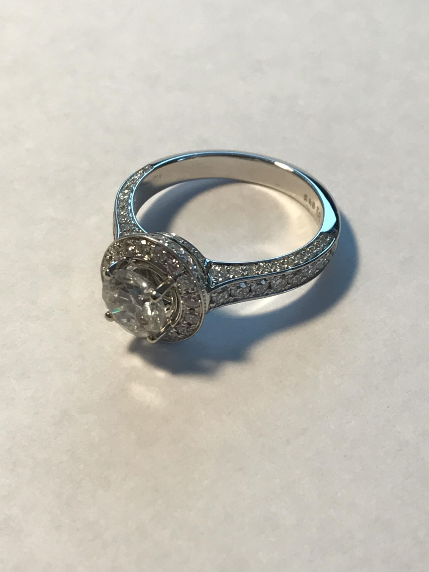 18 Carat White Gold Diamond Engagement Ring - Unworn 10/10 Condition - Image 7 of 18