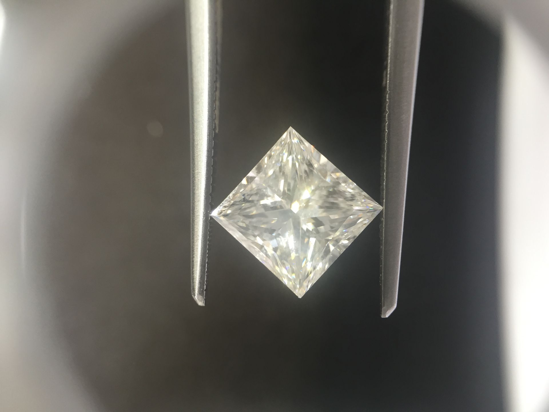 1.75ct princess cut diamond. G colour, VS1 clarity. GIA certification Ð 5226112422. 6.75 x 6.68 x