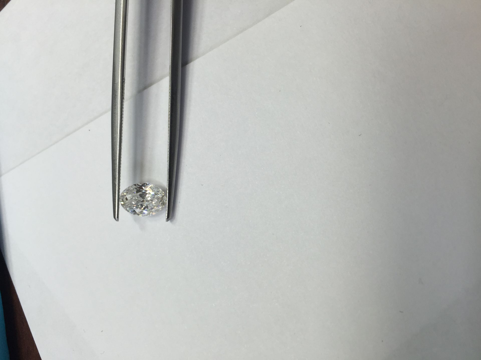 1.00ct oval cut diamond. F colour, VS2 clarity. GIA certification Ð 6202338127. 7.32 x 5.47 x 3. - Image 3 of 4