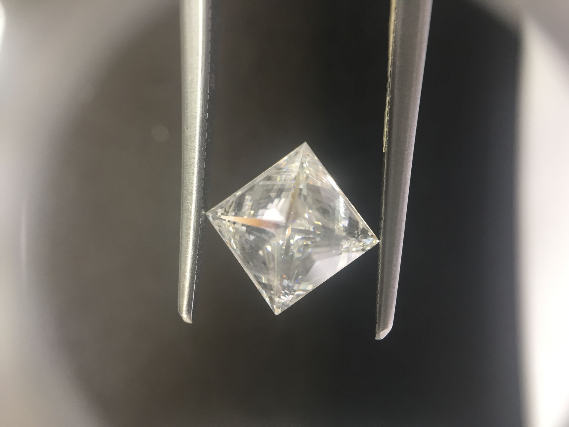 1.75ct princess cut diamond. G colour, VS1 clarity. GIA certification Ð 5226112422. 6.75 x 6.68 x - Image 2 of 4
